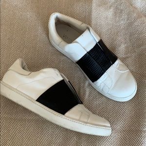 Vince sneakers